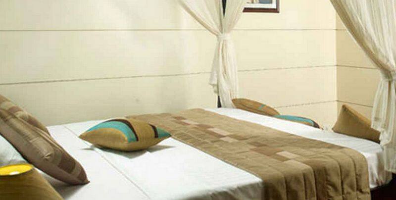 Holy Queen Tours Houseboat, Alleppey 4